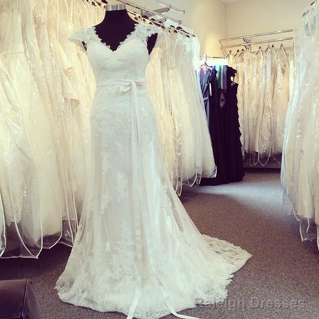 Vintage Cap Sleeves V Neck Lace Mermaid Wedding Dress Main image