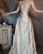 Vintage Champagne Gold A-Line Strapless Embroidered Satin Train Formal Prom Dress