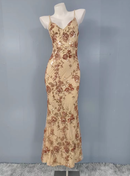 Vintage Champagne Gold Spaghetti Strap V-Neck Rose Sequin Long Formal Prom Dress
