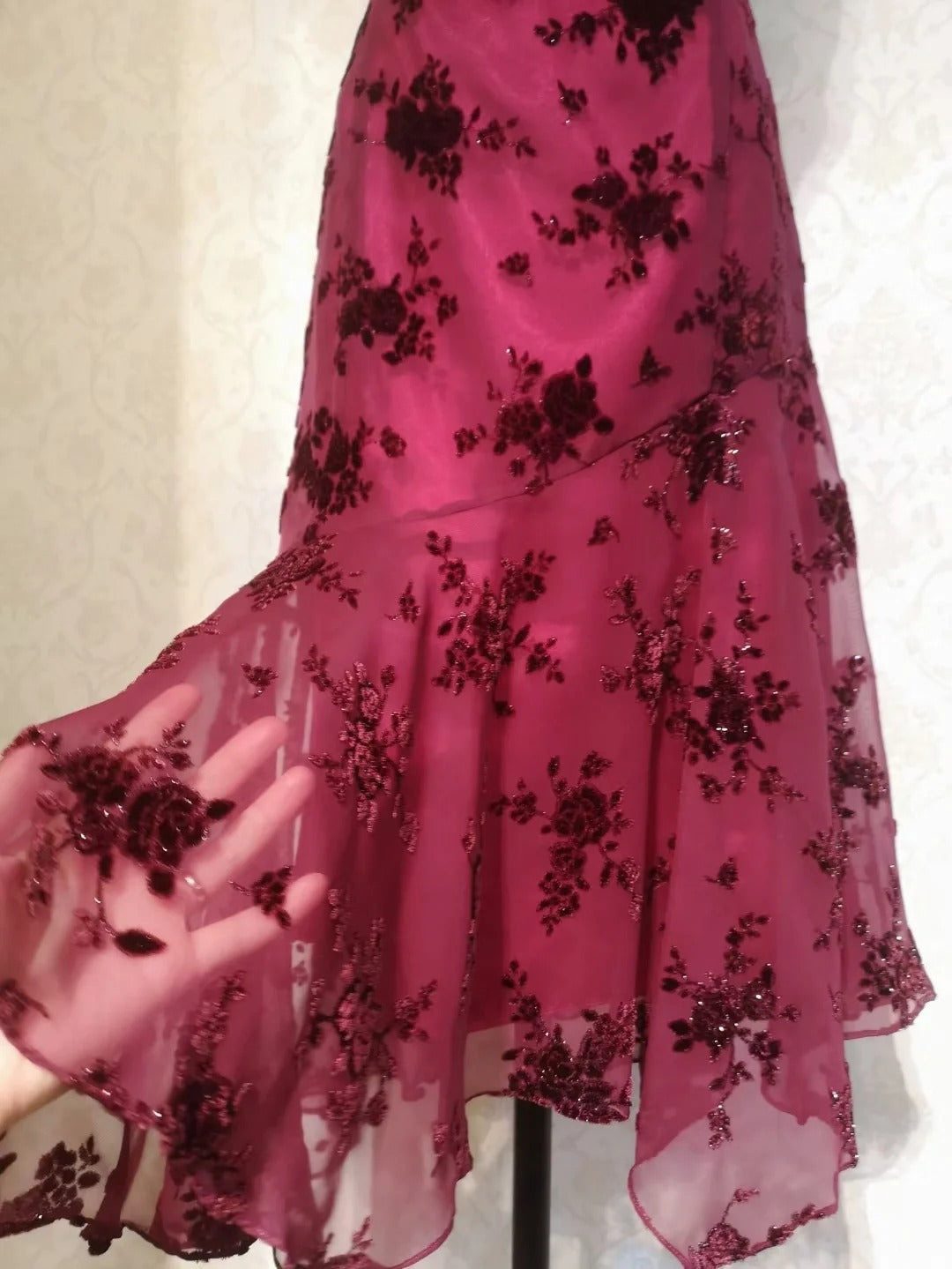 Vintage Chic Halter Neck Beaded Chiffon Prom Dresses
