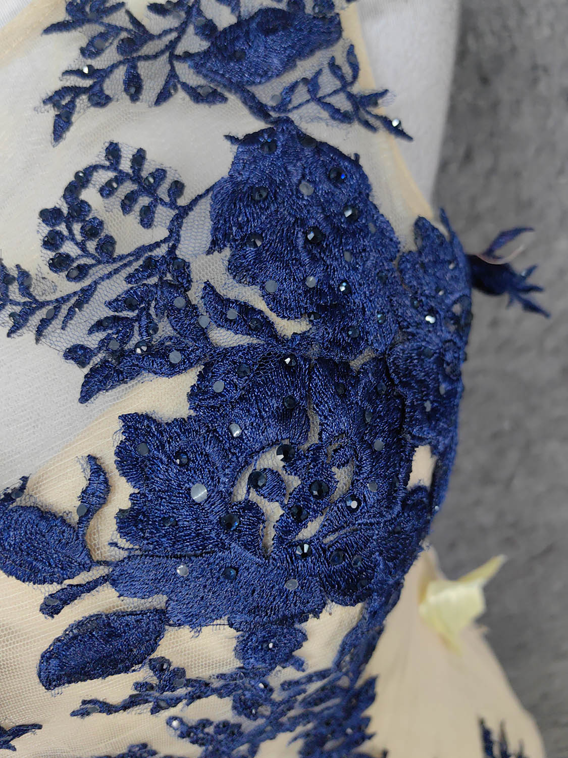 Vintage Cream Navy Mermaid Crew Neck Sleeveless Embroidered Tulle Long Formal Prom Dress