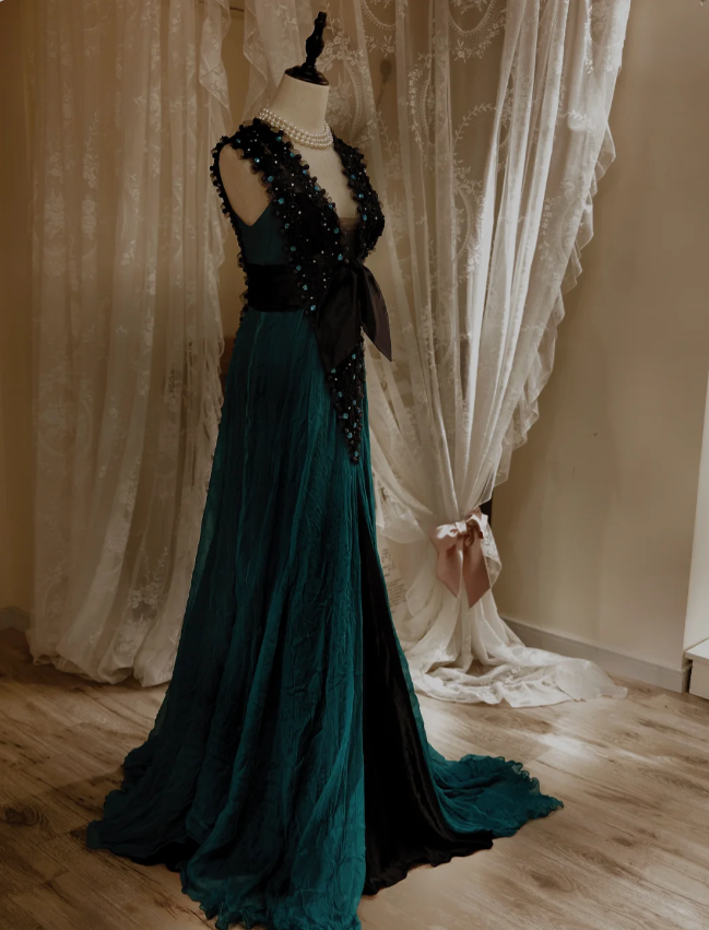 Vintage Dark Green A-Line V-Neck Bow Beaded Chiffon Long Formal Prom Dress