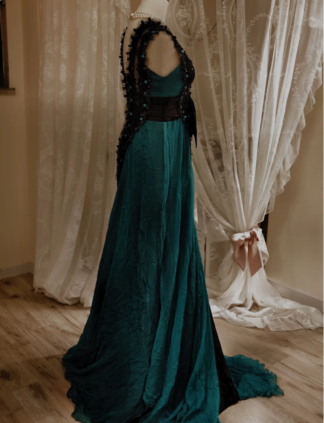 Vintage Dark Green A-Line V-Neck Bow Beaded Chiffon Long Formal Prom Dress