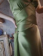Vintage Elegant Green Deep V-Neck Satin Formal Prom Dress