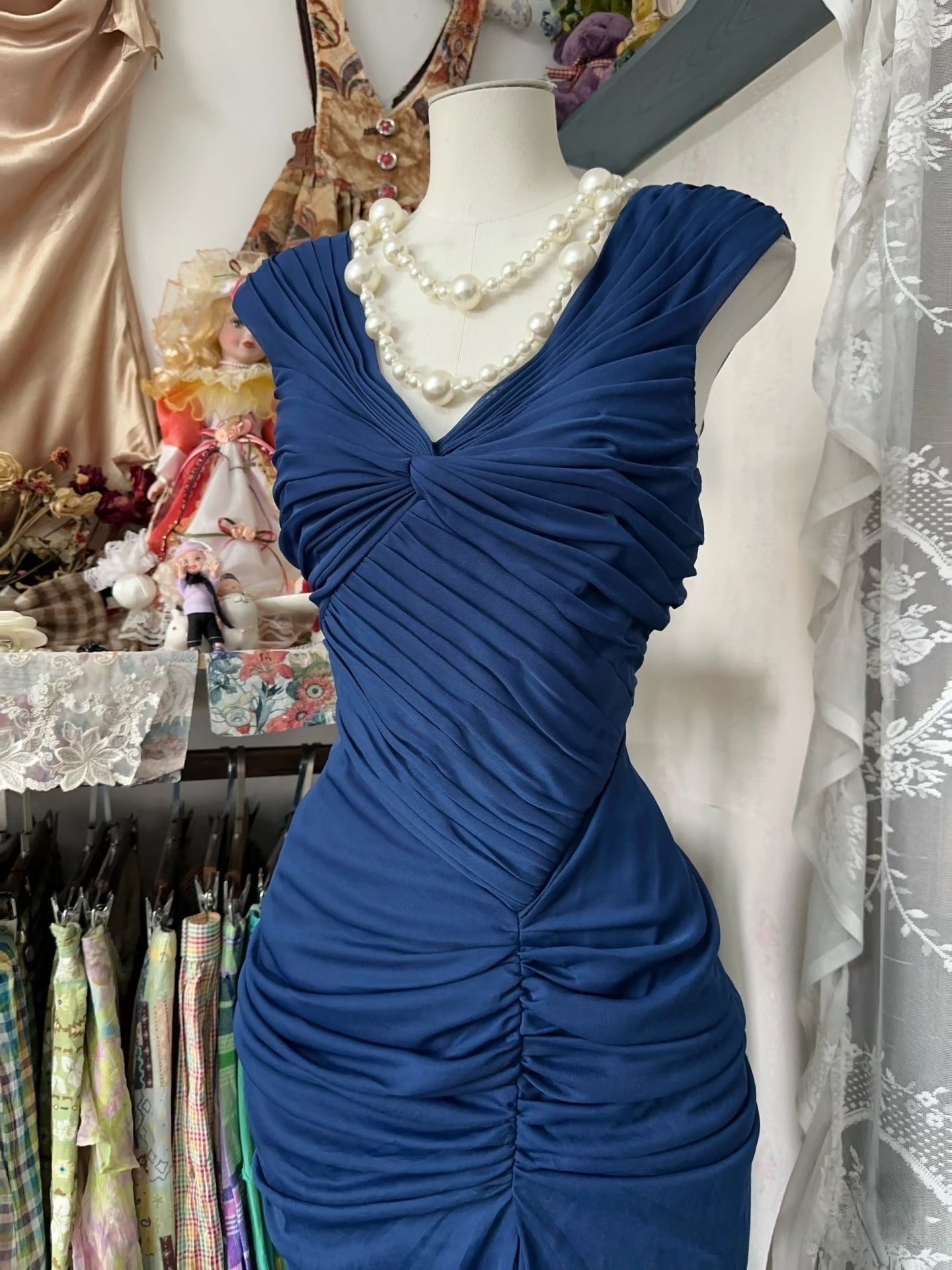 Vintage Fashion Mermaid V Neckline Navy Blue Floor Length Prom Dresses Prom Dress Secondary image