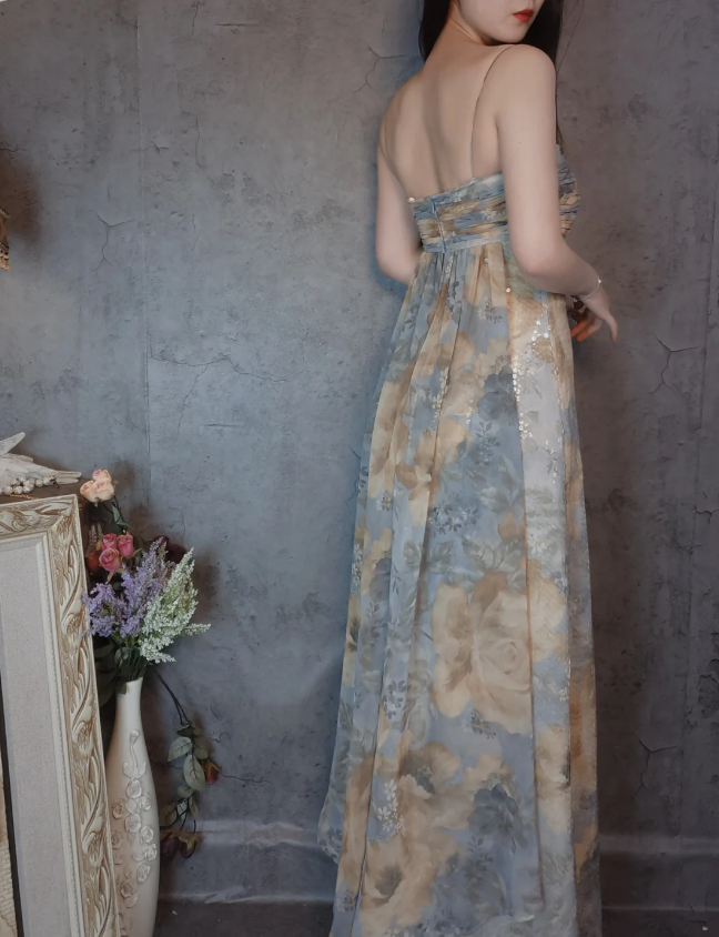 Vintage Fitted Spaghetti Strap Sequined Long Formal Prom Dress