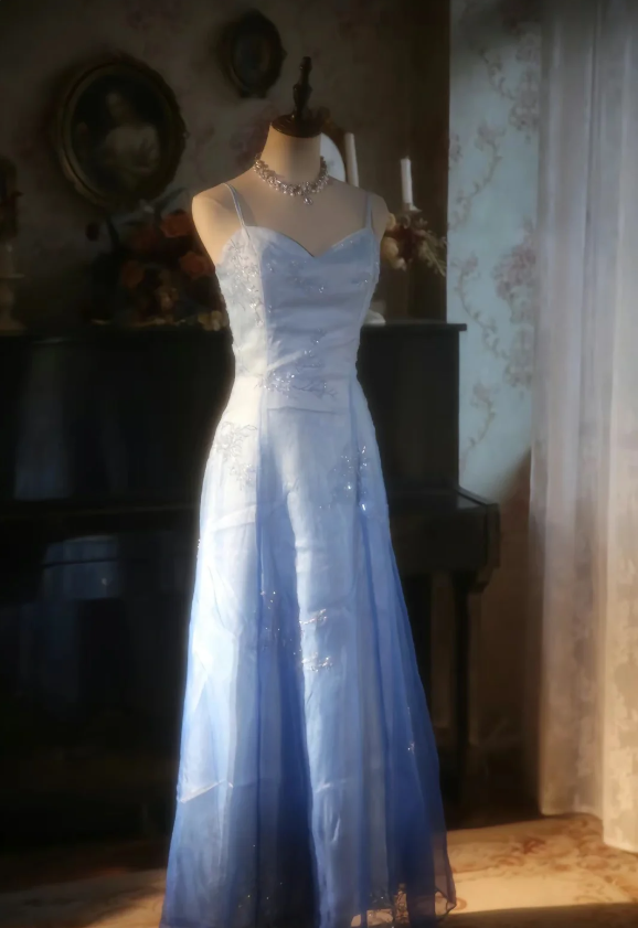 Vintage Gradient Light Blue A-Line Spaghetti Strap Beaded Tulle Long Formal Prom Dress