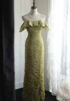 Vintage Green Fitted Off-Shoulder Ruffled Chiffon Long Formal Prom Dress