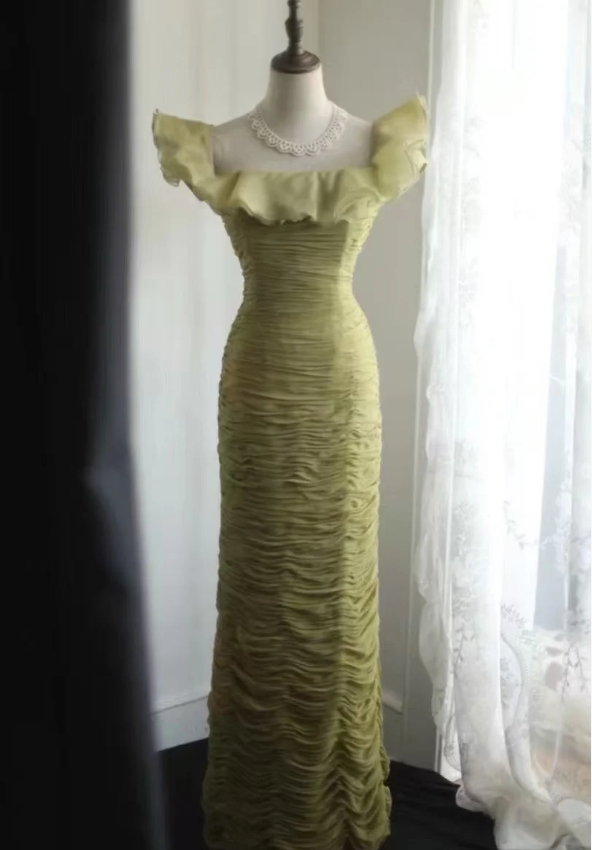Vintage Green Fitted Off-Shoulder Ruffled Chiffon Long Formal Prom Dress