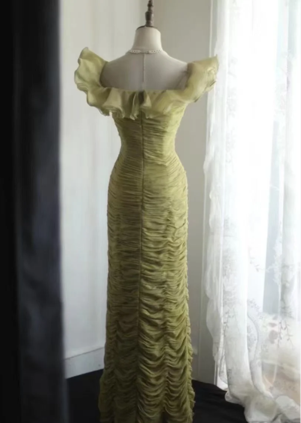 Vintage Green Fitted Off-Shoulder Ruffled Chiffon Long Formal Prom Dress