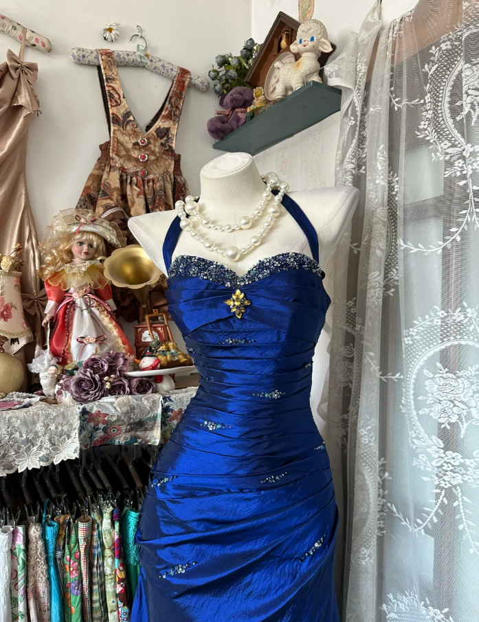 Vintage Halter Sheath Prom Dress Long Beaded Satin Blue Prom Dress Sleeveless Birthday Dress Secondary image
