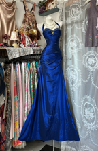 Vintage Halter Sheath Prom Dress Long Beaded Satin Blue Prom Dress Sleeveless Birthday Dress