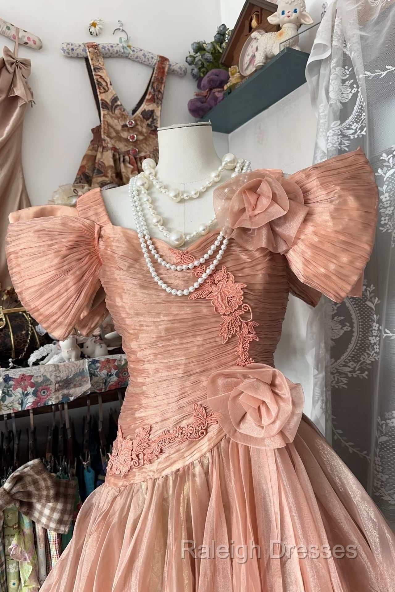 Vintage High Low Short Sleeves Flowers Prom Dresses Secondary image