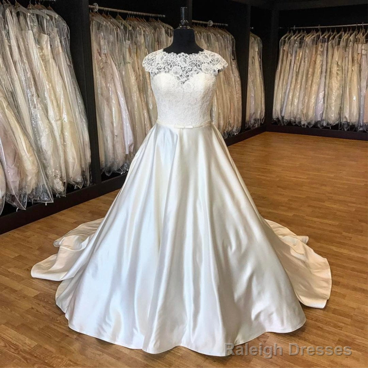 Vintage Lace Cap Sleeves Satin Wedding Dress Ball Gown Main image