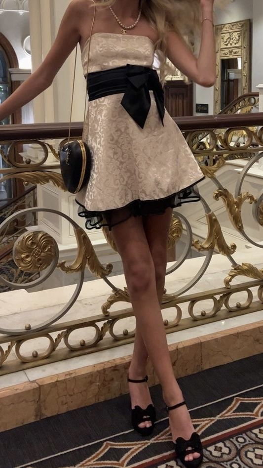 Vintage Light Champagne Strapless Short Homecoming Dresses Mini Prom Dresses