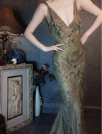 Vintage Luxury Green Mermaid Deep V-Neck Beaded Embroidered Chiffon Long Formal Prom Dress