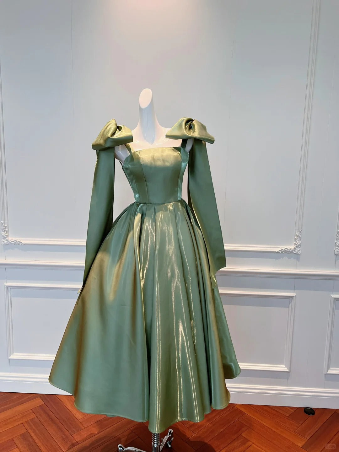 Vintage Olive Green A-Line Bow Strap Satin Tea-Length Formal Prom Dress