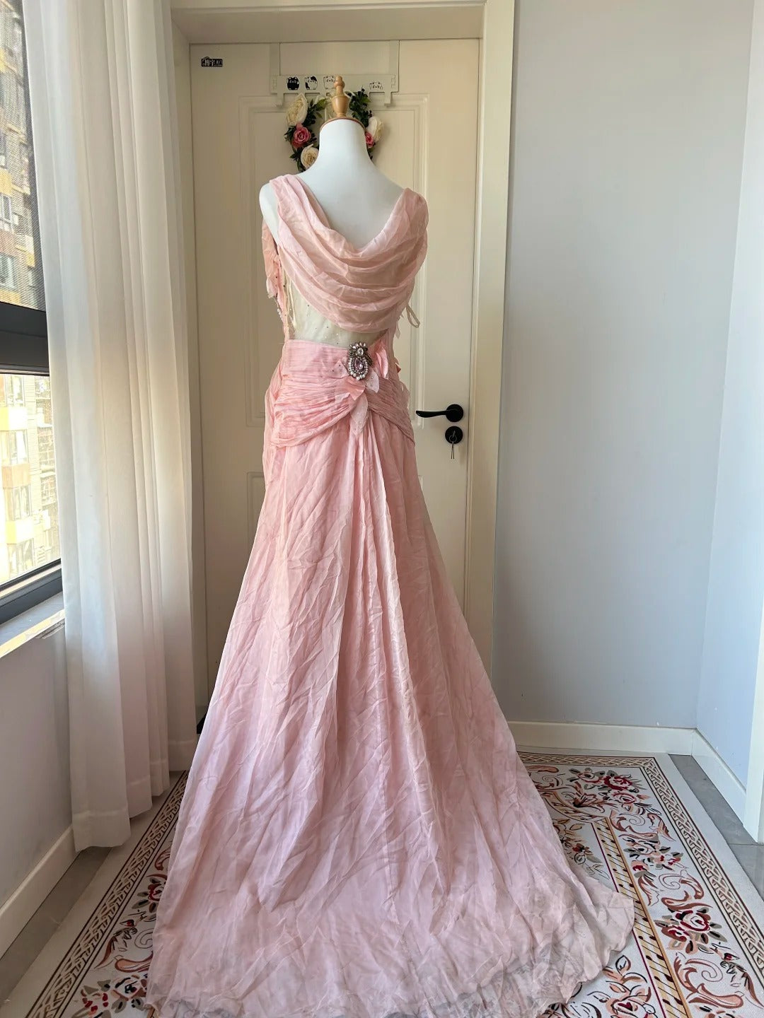 Vintage Pink A-Line Rhinestone Beaded Chiffon Long Formal Prom Dress