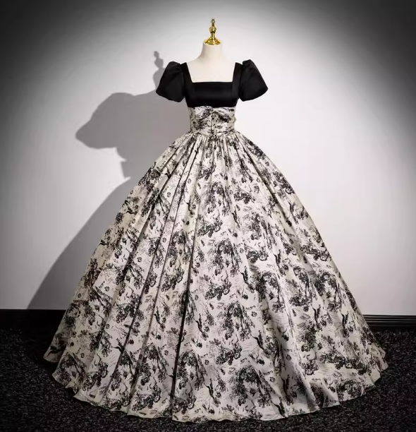 Vintage Printed Square Neck Puff Sleeve Velvet Ball Gown Prom Dress Sweet 16 Dress Main image
