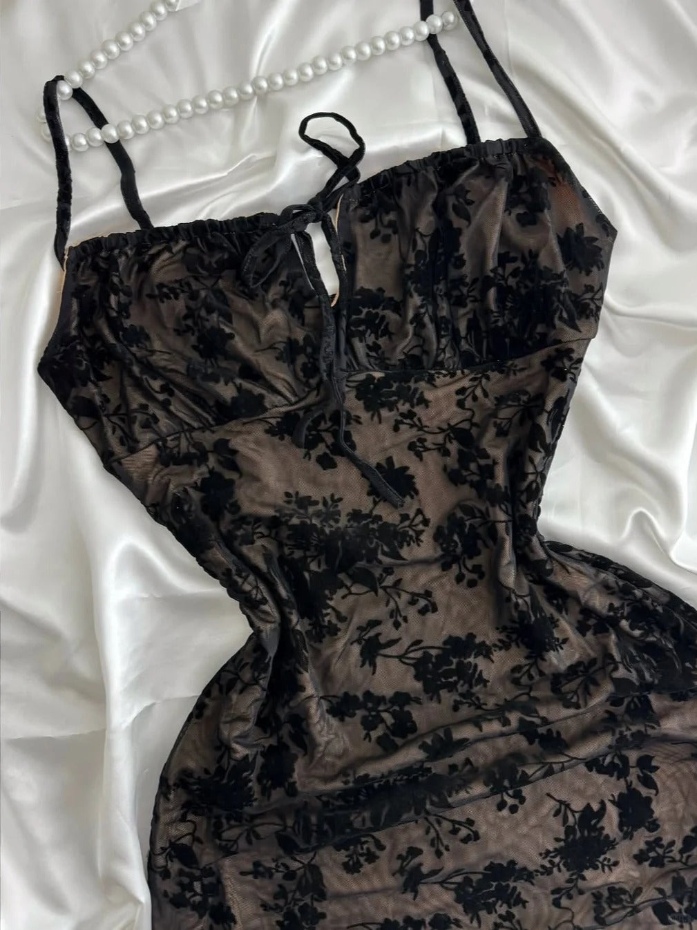 Vintage Purple Black Lace Strap Mini Homecoming Dresses