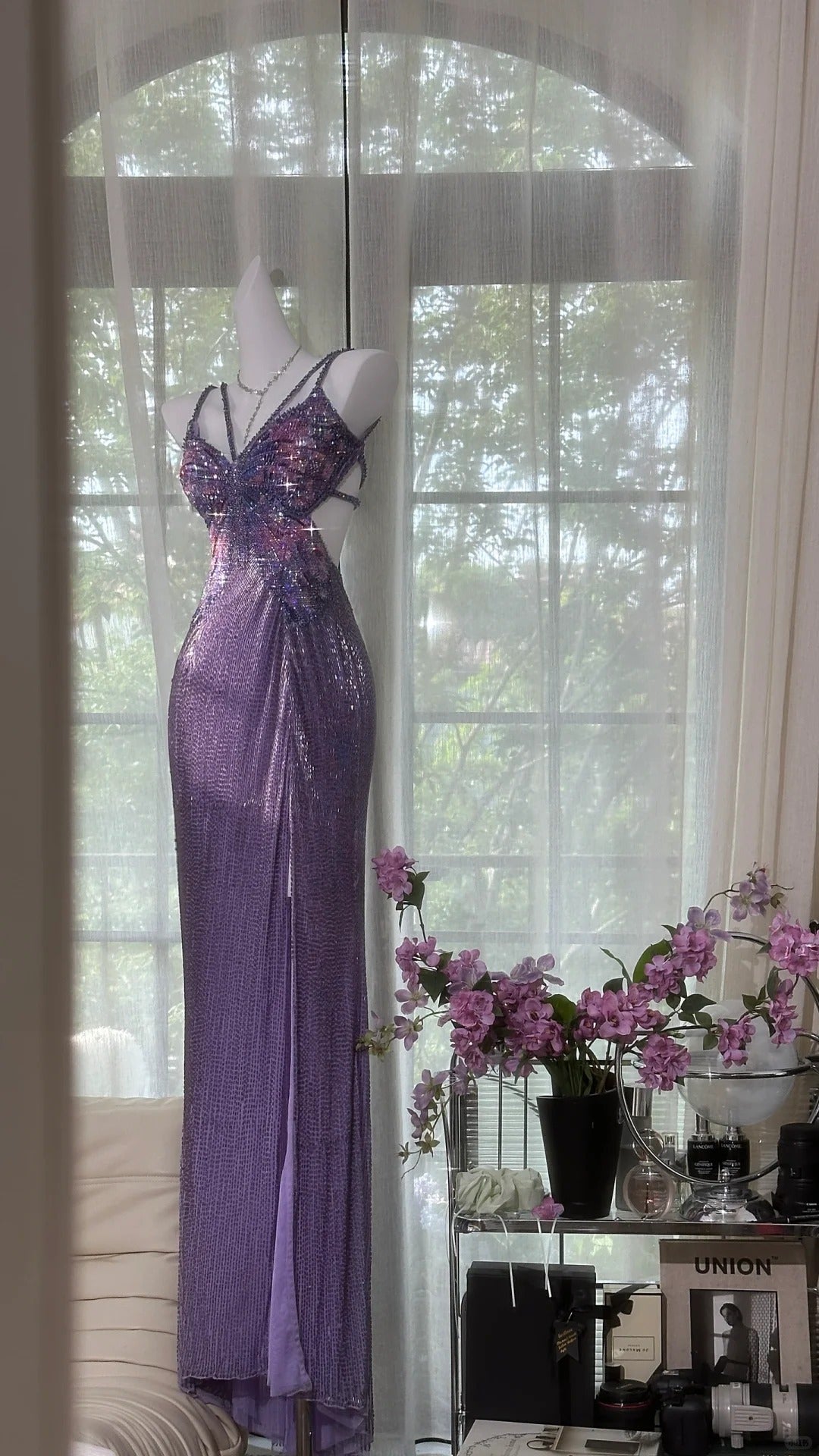Vintage Purple Strap Chiffon Halter Back High Slit Beaded Evening Gown Prom Dress