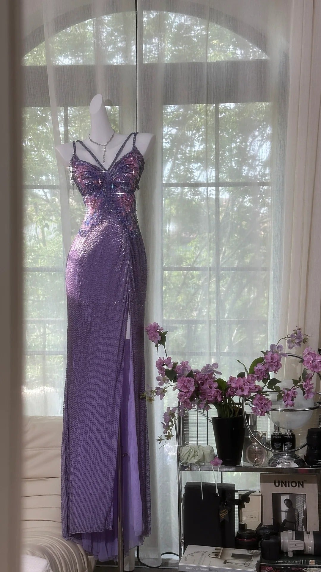 Vintage Purple Strap Chiffon Halter Back High Slit Beaded Evening Gown Prom Dress Main image