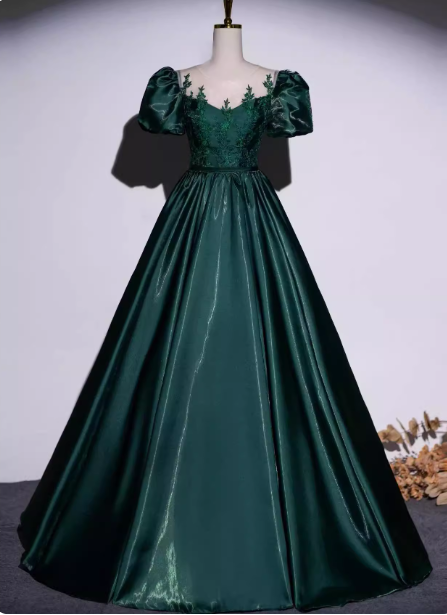 Vintage Royal Emerald Green Crew Neck A-Line Embroidered Satin Long Formal Prom Dress Main image