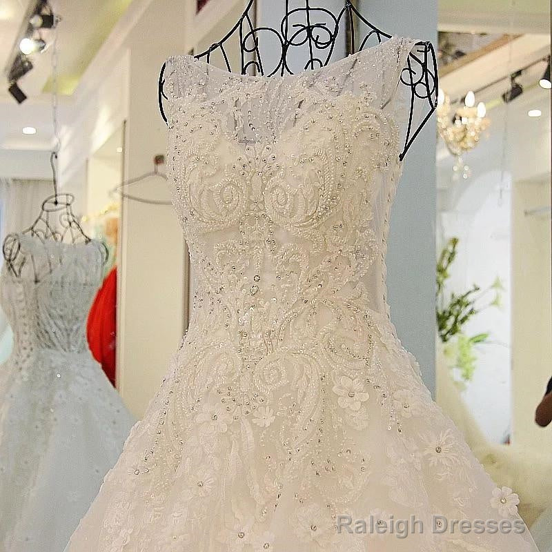 Vintage Scoop Neck Pearl And Crystal Beaded Ball Gown Wedding Dress Secondary image