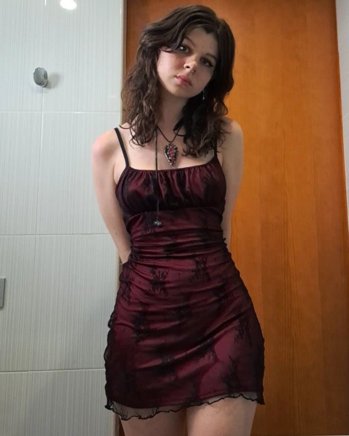 Vintage Spaghetti Straps Burgundy Sheath Cocktail Dresses Short Prom Gowns Homecoming Dresses