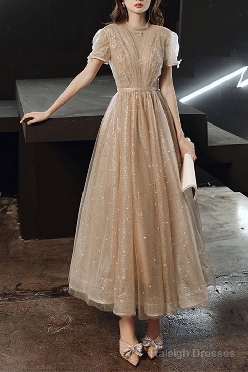 Vintage Style A-Line Champagne Prom Dresses Features With Short Sleeves Homecoming Dresses Main image