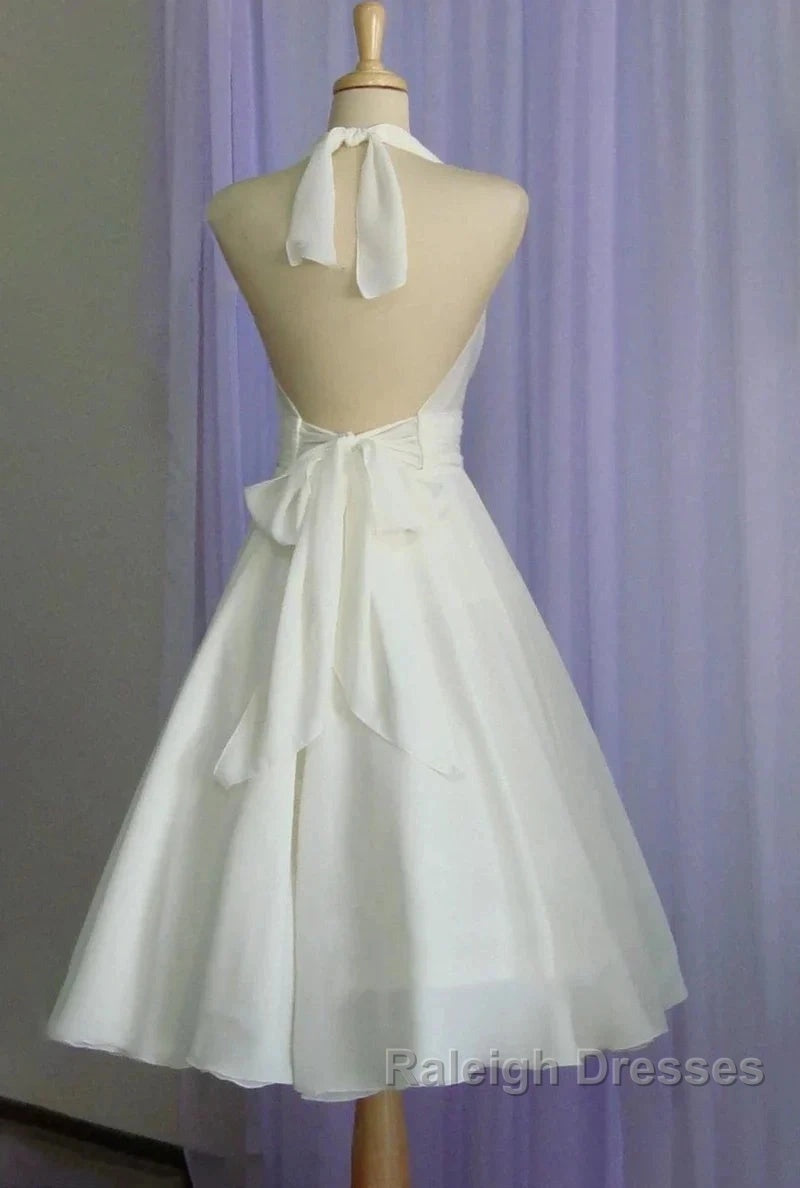Vintage Tea-Length Chiffon Wedding Dress With Halter Neck And Bow Secondary image