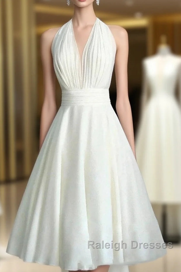Vintage Tea-Length Chiffon Wedding Dress With Halter Neck And Bow Main image