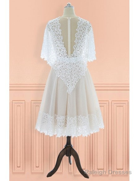Vintage V-Neck Lace Knee Length Wedding Dresses With Sleeves Secondary image