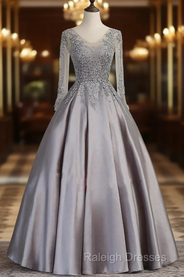 Vintage V-Neck Long Sleeves Appliques Beading Long Evening Dress