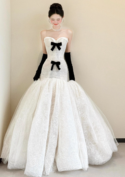 Vintage White Mermaid Sweetheart Neck Bow Lace Tulle Wedding Dress