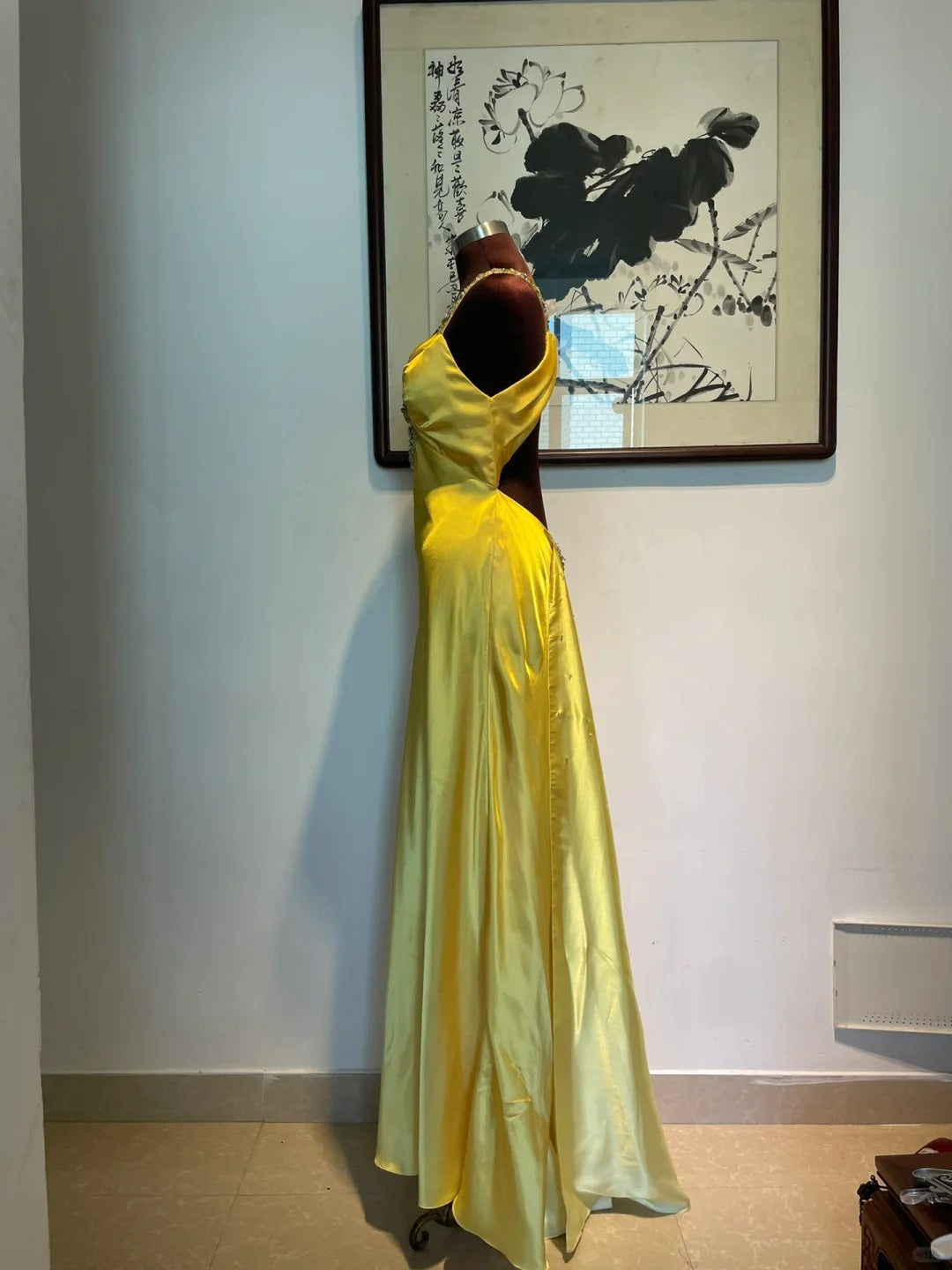 Vintage Yellow Fitted Halter Neck Satin Long Formal Prom Dress Bridesmaid Dress