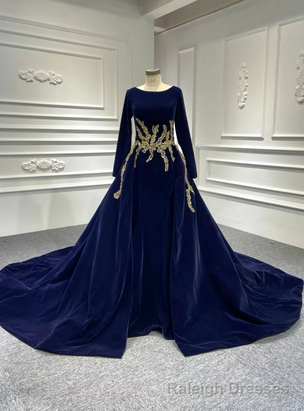 Whether You Are Looking For Blue Ball Gown Velvet Long Sleeve Appliques Beading Prom Dress Main image