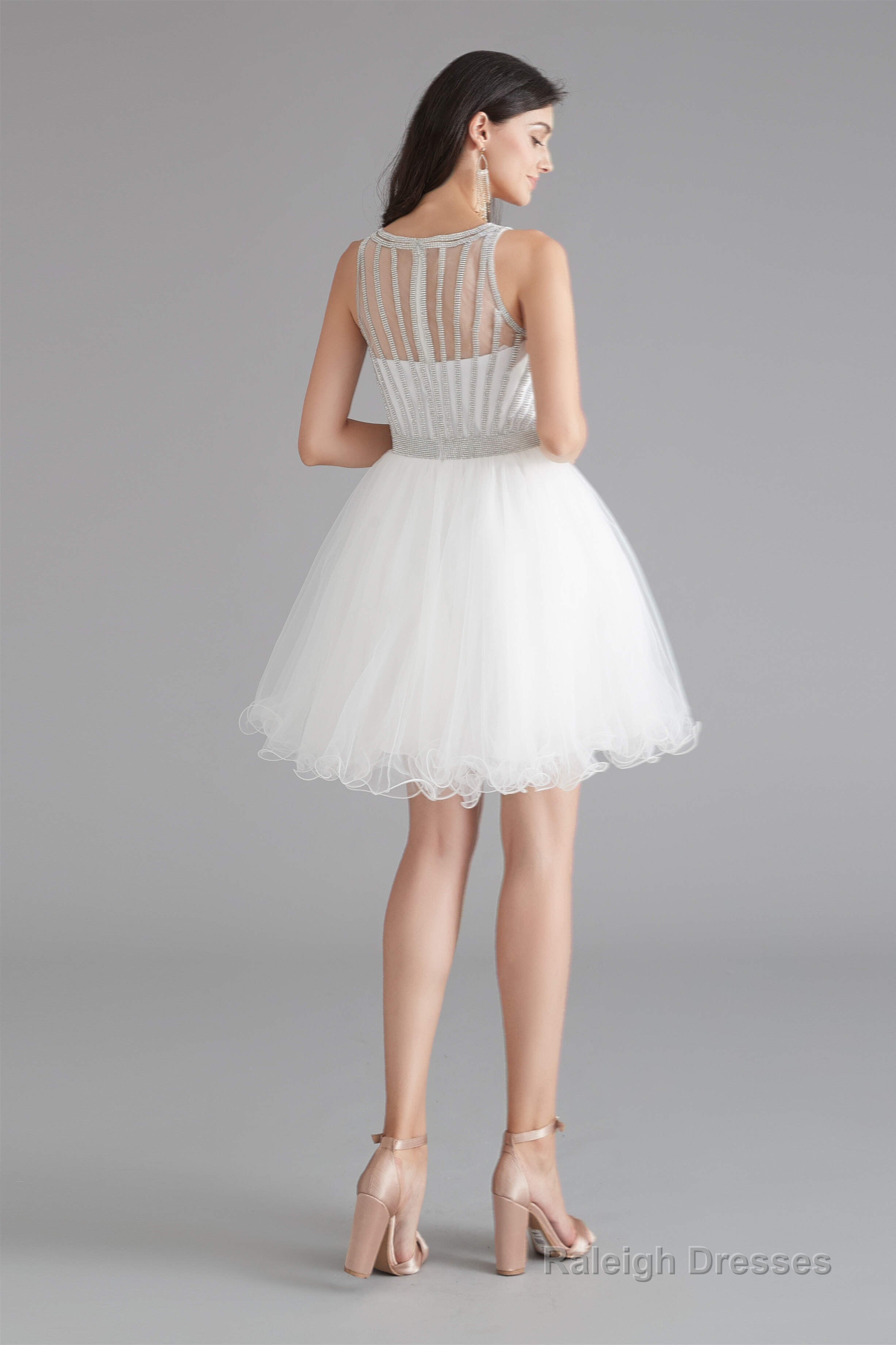A-Line Tulle Sleeveless Beading Homecoming Dresses