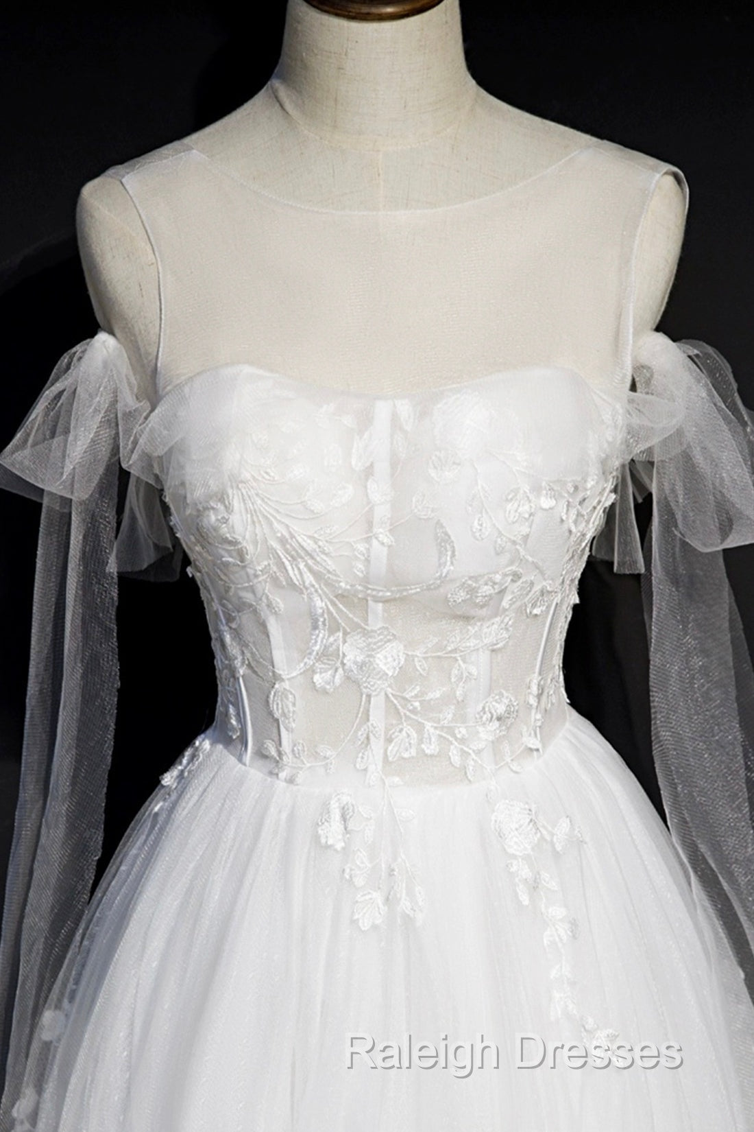 White Lace A-Line Tea Length Prom Dresses