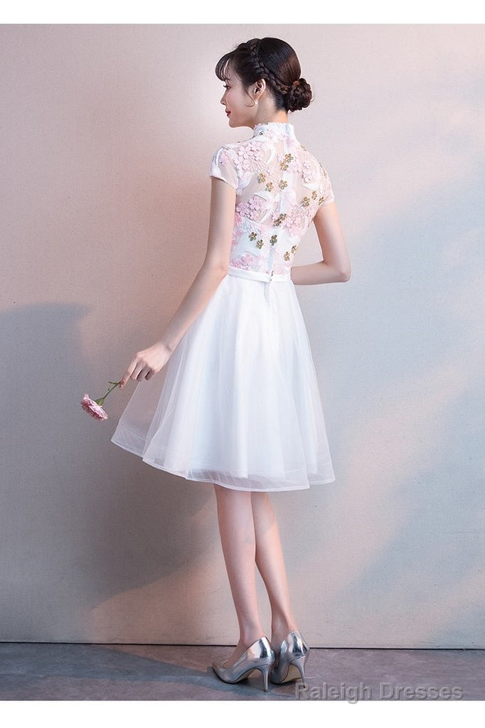 White Lace And Tulle High Neckline Short Graduation Dress Lovely White Short Homecoming Dresses Secondary image