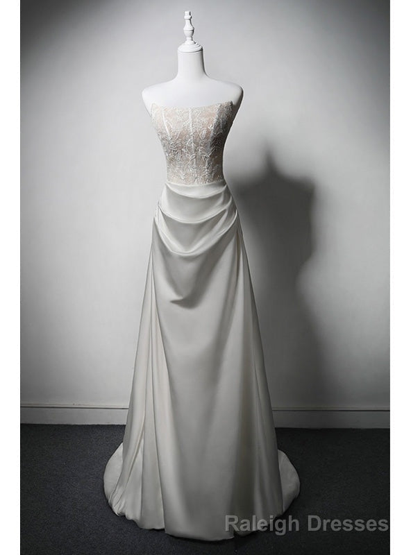 White Mermaid Lace Strapless Wedding Dress Main image