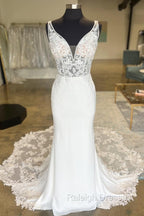 White Plunge V Strapless Lace Mermaid Long Bridal Gown Wedding Dresses