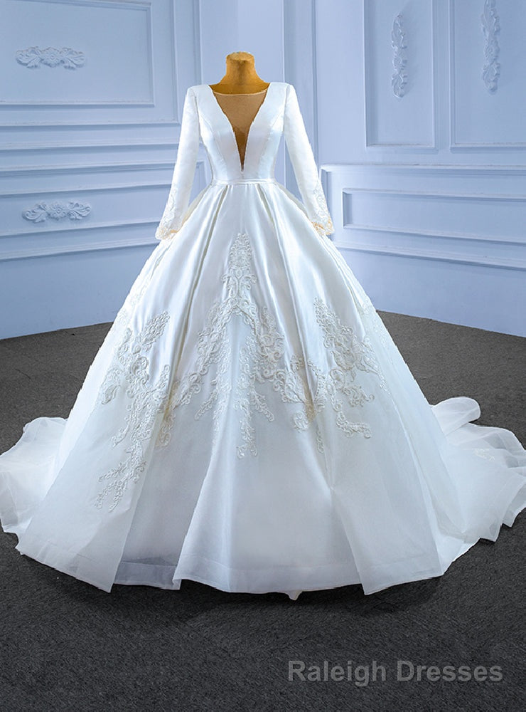 White Satin Long Sleeve Appliques Appliques Wedding Dress Main image