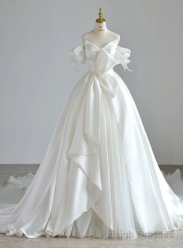 White Satin Strapless Puff Sleeve Wedding Dress Main image
