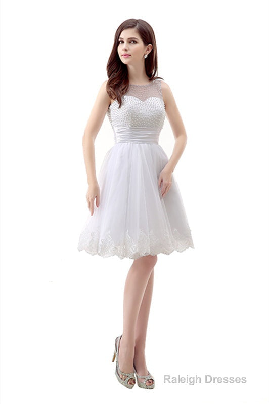 White Short Tulle Lace Knee Length Pearls Homecoming Dresses