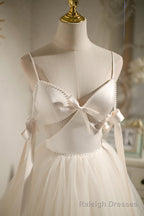 White Spaghetti Straps V Neck Tulle Short Homecoming Dress with Bow