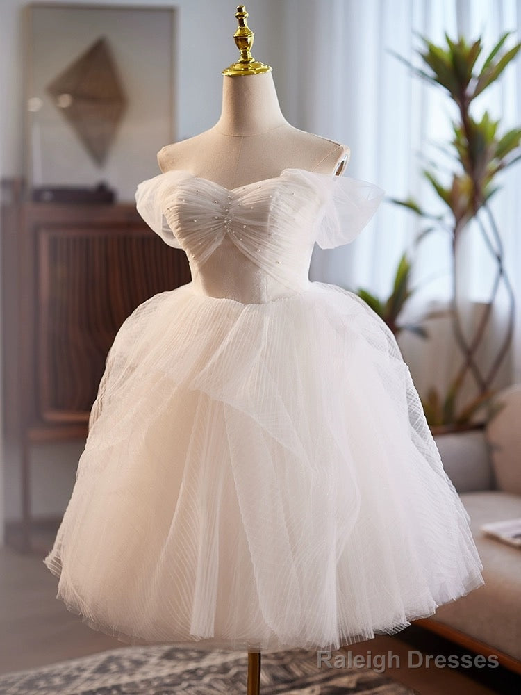 White Sweetheart Neck Tulle Lace Short Prom Dresses White Homecoming Dresses