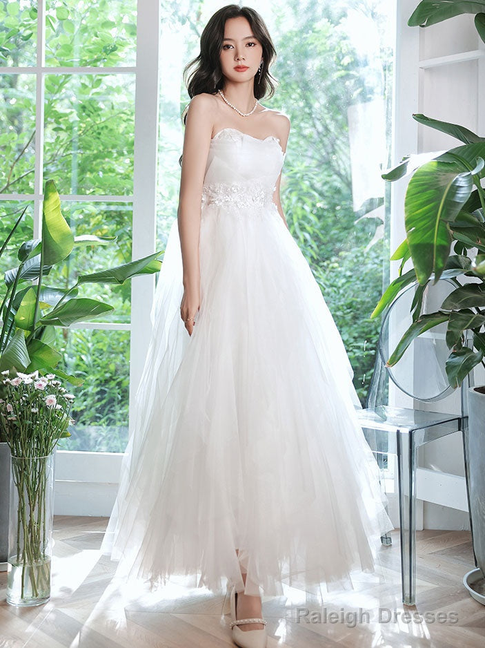 White Sweetheart Tulle Tea Length Lace Prom Dresses Lace Prom Dresses Main image