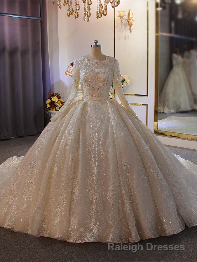White Tulle Appliques Long Sleeve Beading Wedding Dress