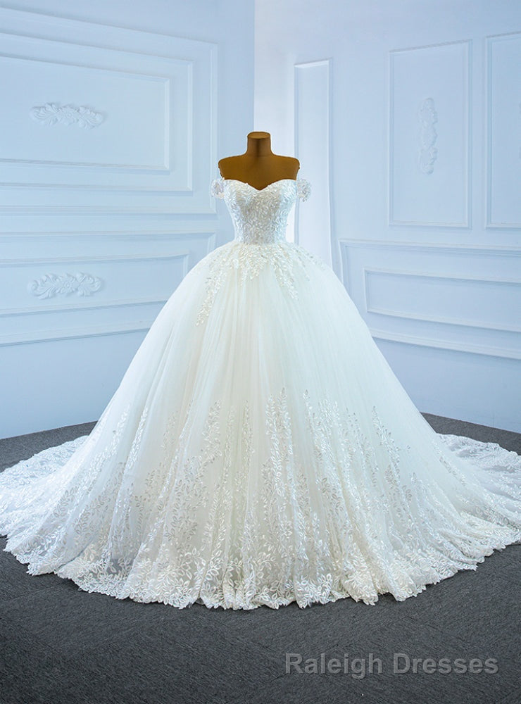 White Tulle Appliques Off the Shoulder Wedding Dress Main image
